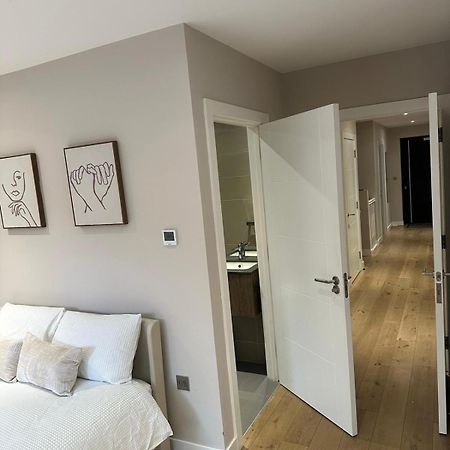 Richardson Deluxe Apartments - 3 Bed Londra Dış mekan fotoğraf