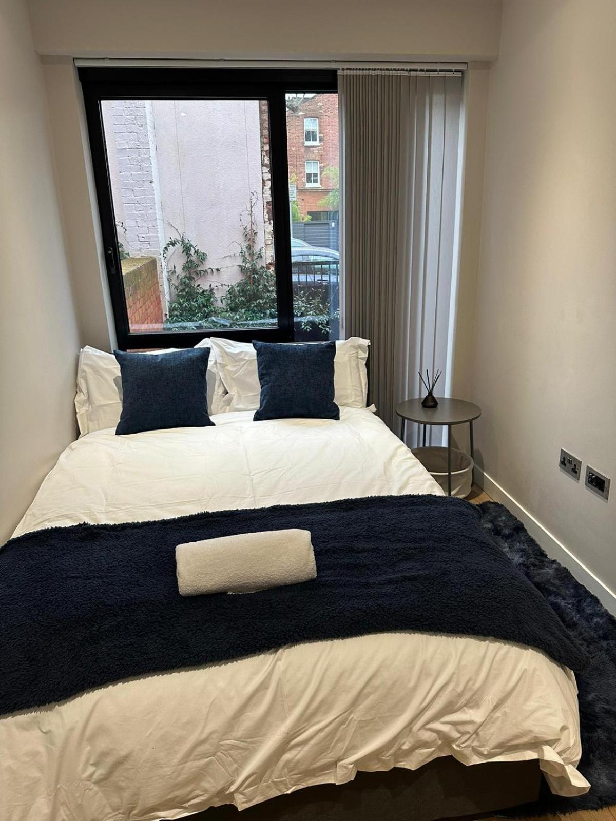 Richardson Deluxe Apartments - 3 Bed Londra Dış mekan fotoğraf