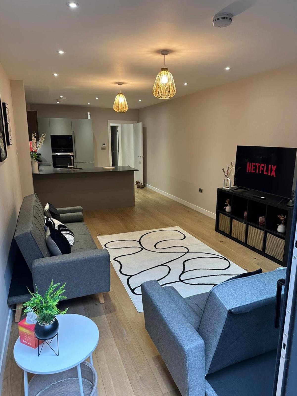 Richardson Deluxe Apartments - 3 Bed Londra Dış mekan fotoğraf